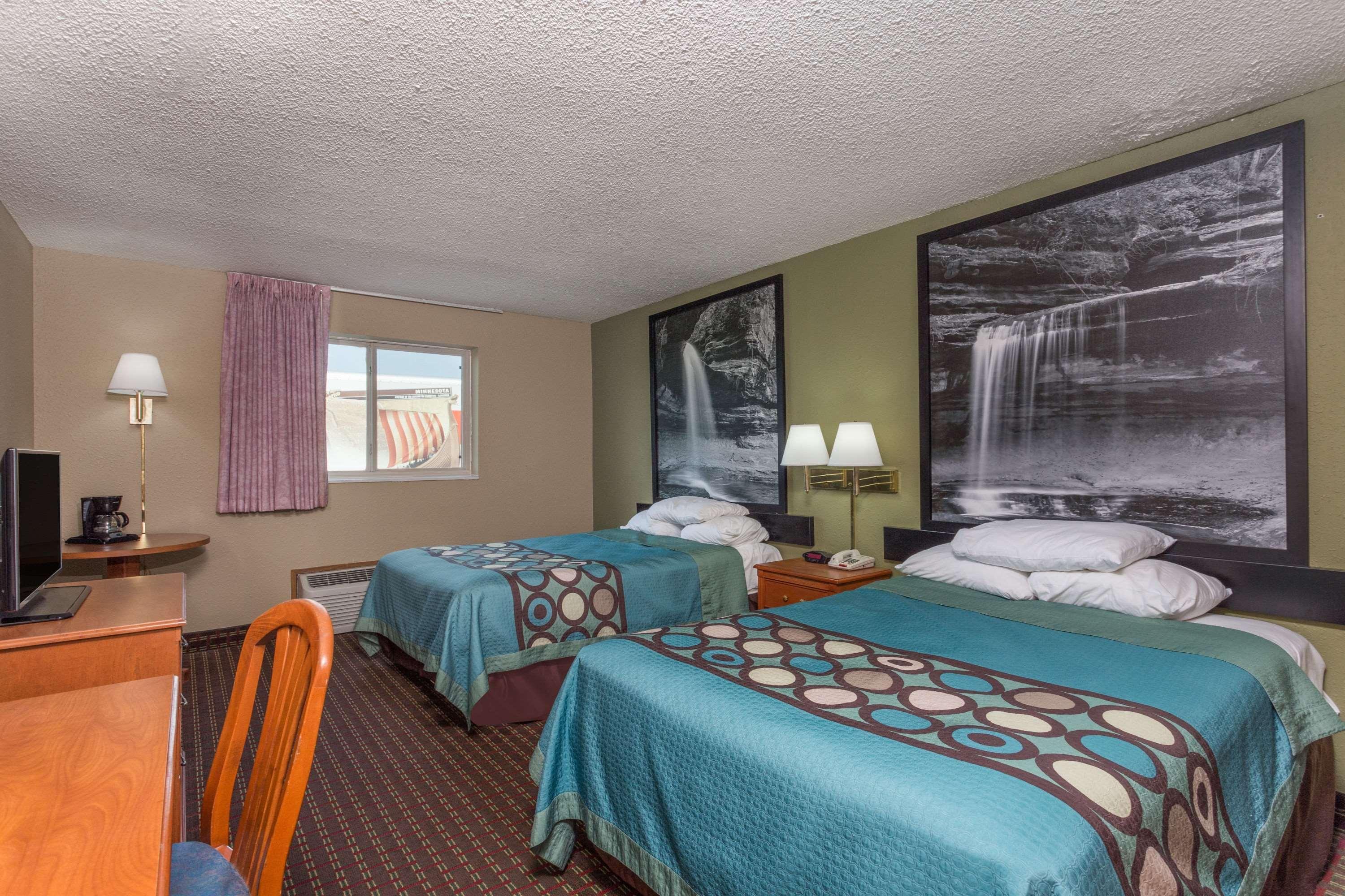 מלון Super 8 By Wyndham Mendota I-39 מראה חיצוני תמונה